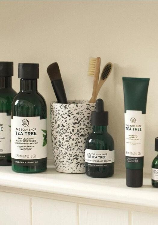 NEW!!! The Body Shop Daily Solution Tea Tree 50ml
