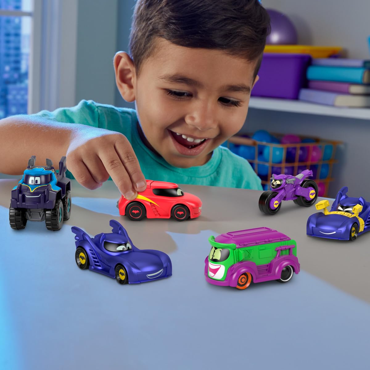 Fisher-Price DC Batwheels Buff The Bat-Truck 1:55 Scale Vehicle