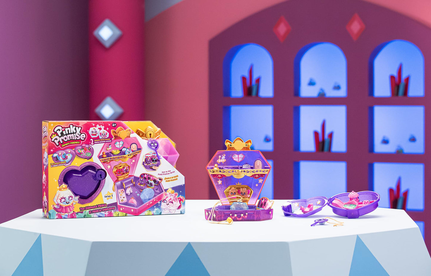BANDAI Pinky Promise Diamond Palace Playset | Diamond Palace Playset Contains 2 Mini Playsets And 2 Exclusive Gemmy Friends | Combine Gems And Girls Jewellery For Customisable Wearable Fun