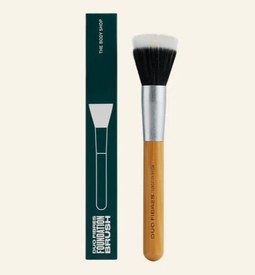 NEW!!! The Body Shop Foundation Brush bamboo Nylon bristles