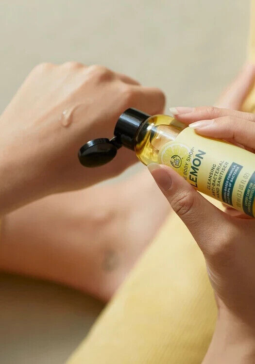 The Body Shop Lemon Cleansing Anti-Bacterial Hand Sanitizer 100ml 