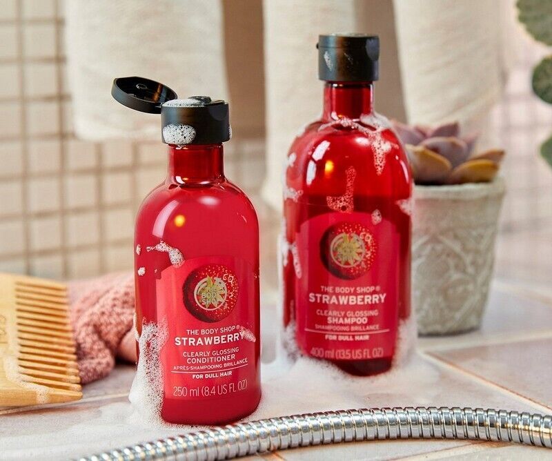 NEW!!! The Body Shop - Strawberry Clearly Glossing Conditioner (250ml)