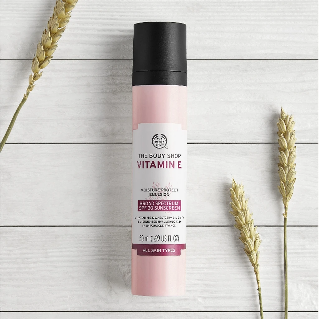 NEW!!! THE BODY SHOP VITAMIN E MOISTURE PROTECT EMULSION 50ML SPF 30