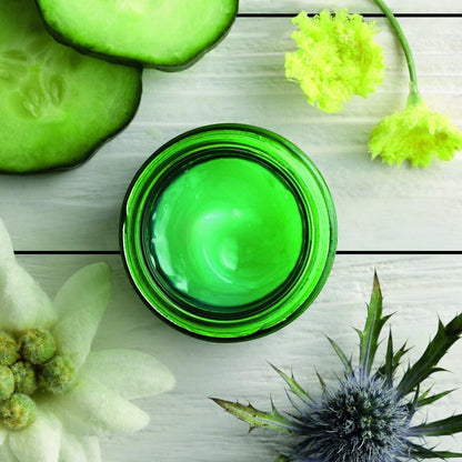NEW!!! The Body Shop Drops of Youth Bouncy Eye Mask 20ml