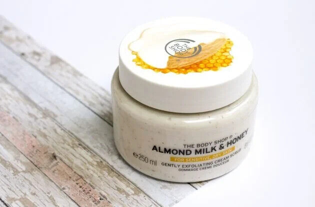 NEW!!!!  The Body Shop Almond Milk & Honey Exfoliating Cream Scrub 250ml