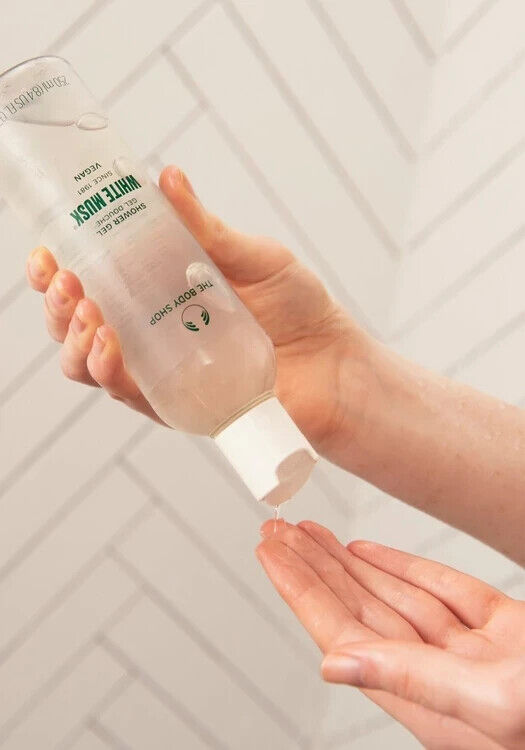 NEW!!! The Body Shop White Musk Sumptuous Silk Shower Gel- 250ml