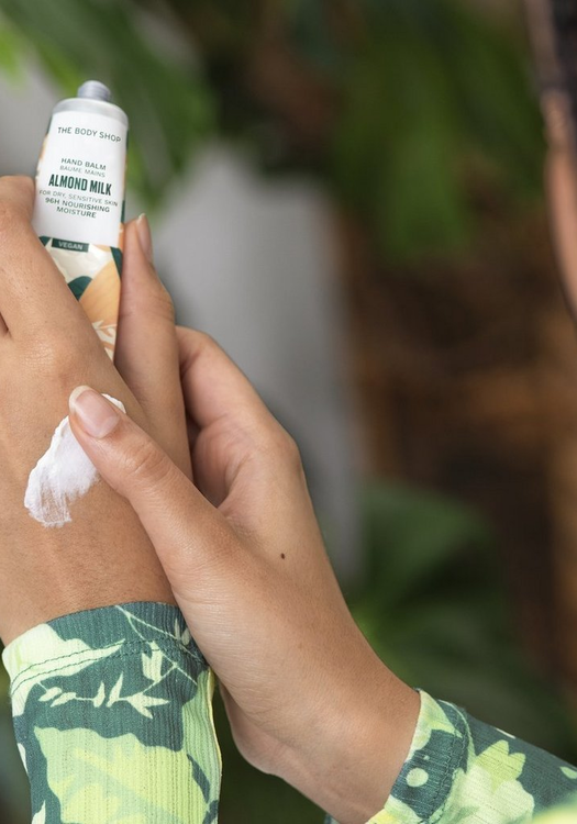 NEW!!! The Body Shop Almond Milk Hand Cream Balm 30ml - Vegan