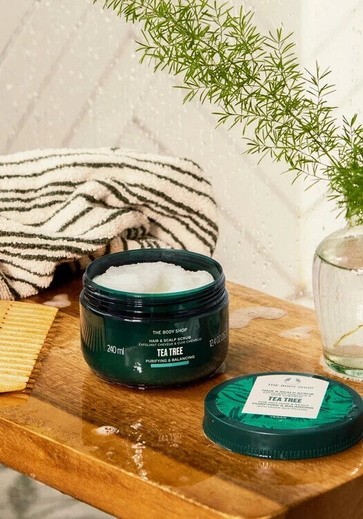 The Body Shop Tea Tree Purifying & Balancing Hair & Scalp Scrub VEGAN - 240ml