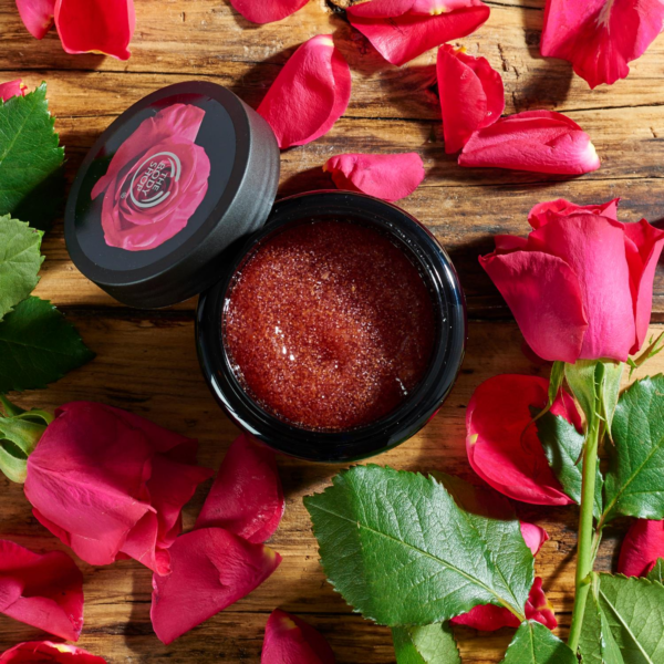 NEW!!! The Body Shop Unisex Body Scrub, British Rose 250 ml