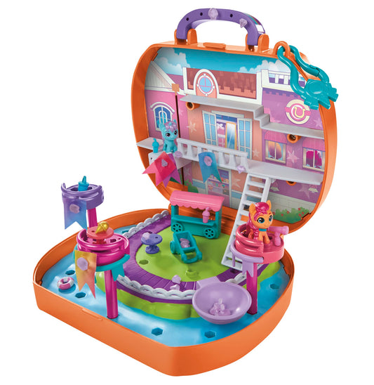 My Little Pony Mini World Magic Compact Creation Maretime Bay Toy - Portable Playset with Sunny Starscout Pony for Children from 5 Years, Multicoloured, F5248, 5.1 x 20.3 x 16.5 cm