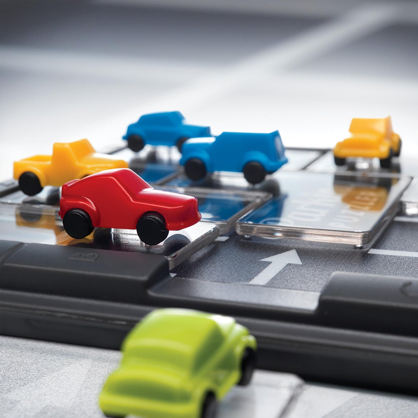 SmartGames - Parking Puzzler, Puzzle Game with 60 Challenges, 6+ Years