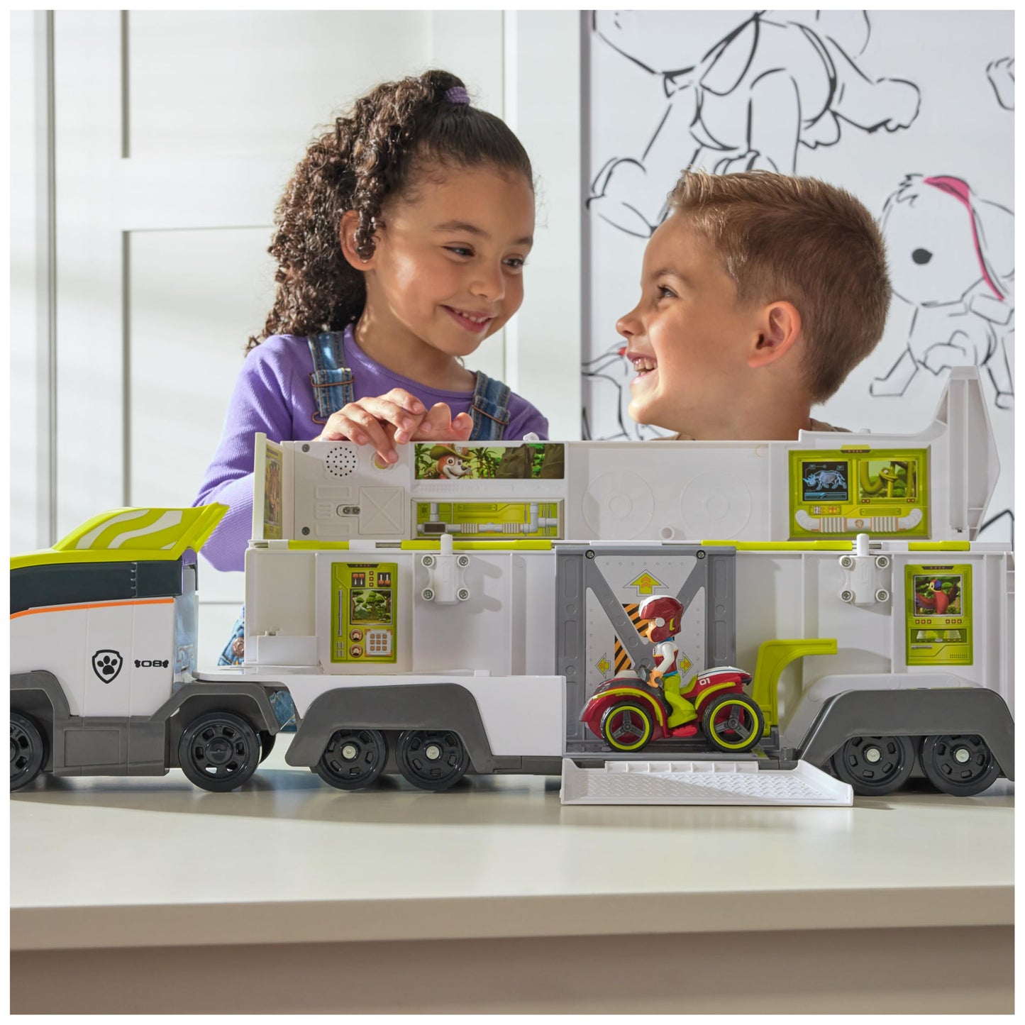 Paw Patrol Jungle Pups, Transforming PAW Patroller, Ryder Action Figure, ATV Toy Car, Vehicle Lift and Sound Effects, Kids? Toys for Boys and Girls Aged 3+